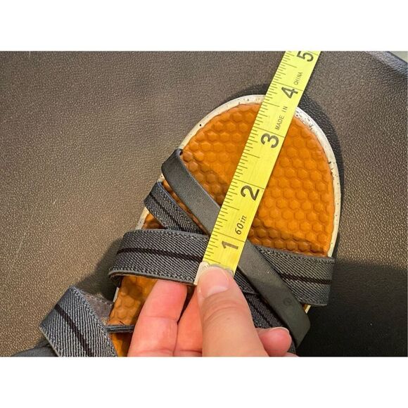 BARETRAPS • Gracee Gray/Conac Orange/White Foam Sole Strappy Hook/Loop Closure O - Picture 11 of 13